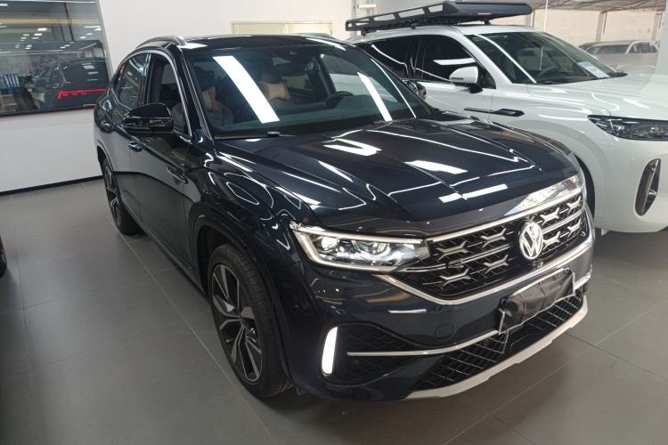 Used Volkswagen Tayron X 2023 330TSI Two-Wheel-Drive Flagship Smart Edition Front Right 45 Deg