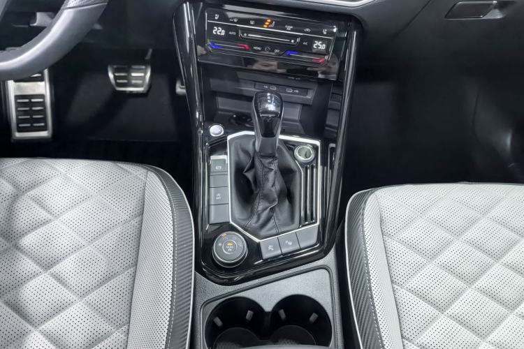 Used Volkswagen Tayron X 2023 Revised 380TSI Four-Wheel Drive Flagship Smart Edition Interior 5