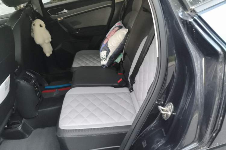 Used Volkswagen Tayron X 2023 330TSI Two-Wheel-Drive Flagship Smart Edition Left Rear Seat