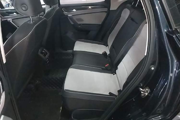 Used Volkswagen Tayron X 2023 330TSI Two-Wheel-Drive Prestige High-Energy Version Left Rear Seat