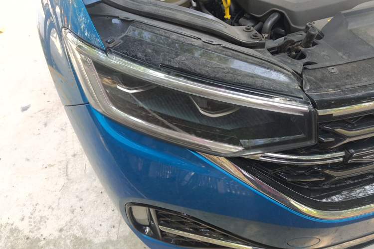 Used Volkswagen Tayron X 2023 Revised 380TSI Four-Wheel Drive Flagship Smart Edition Right Front Headlight