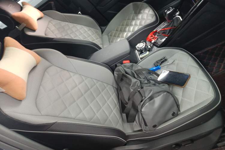 Used Volkswagen Tayron X 2023 330TSI Two-Wheel-Drive Flagship Smart Edition Right Front Seat