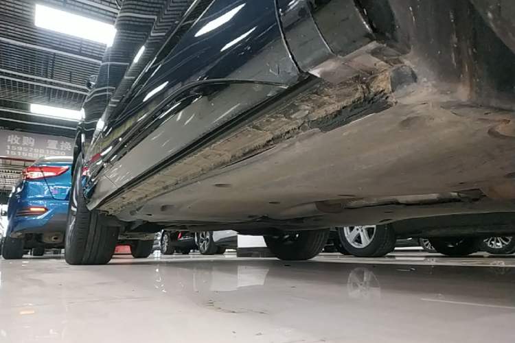 Used Volkswagen Tayron X 2023 330TSI Two-Wheel-Drive Prestige High-Energy Version Right Side Sill