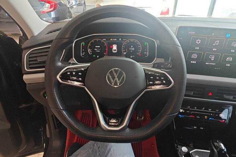 Used Volkswagen Tayron X 2023 330TSI Two-Wheel-Drive Prestige High-Energy Version Steering Wheel