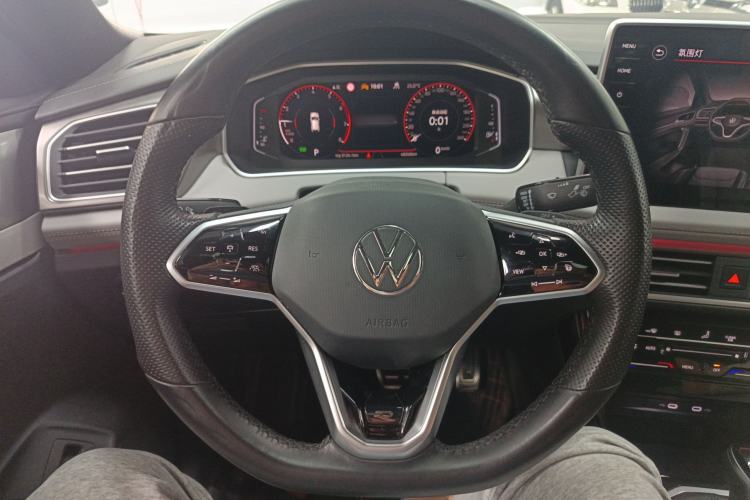 Used Volkswagen Tayron X 2023 330TSI Two-Wheel-Drive Flagship Smart Edition Steering Wheel