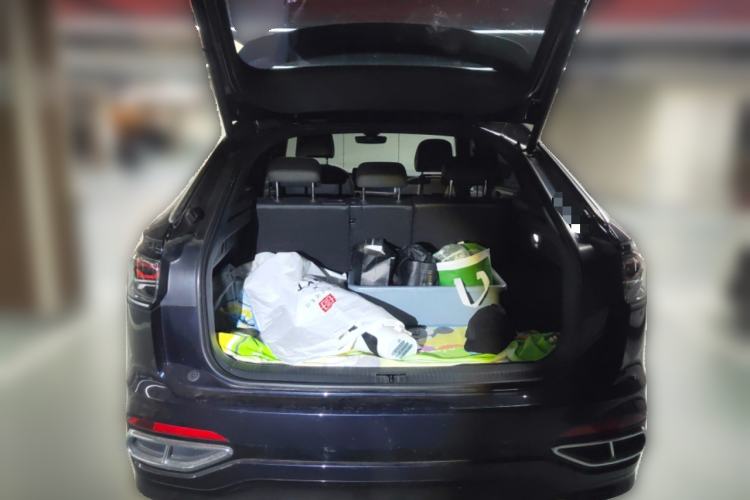 Used Volkswagen Tayron X 2023 330TSI Two-Wheel-Drive Flagship Smart Edition Trunk