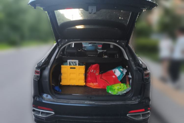 Used Volkswagen Tayron X 2023 330TSI Two-Wheel-Drive Flagship Smart Edition Trunk