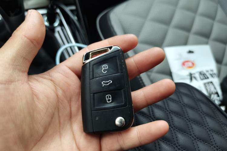 Used Volkswagen Tayron X 2023 330TSI Two-Wheel-Drive Flagship Smart Edition Vehicle Key