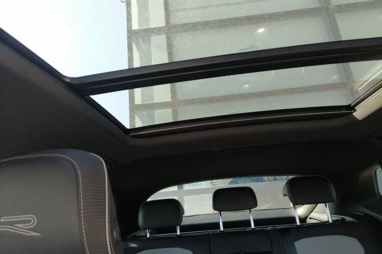 Used Volkswagen Tayron X 2023 Revised 380TSI Four-Wheel Drive Flagship Smart Edition Headliner