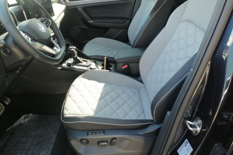 Used Volkswagen Tayron X 2023 Revised 380TSI Four-Wheel Drive Flagship Smart Edition Left Front Seat