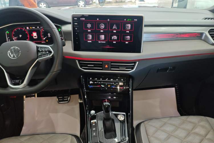 Used Volkswagen Tayron X 2023 380TSI Four-Wheel Drive Flagship Smart Edition Audio And AC Panel