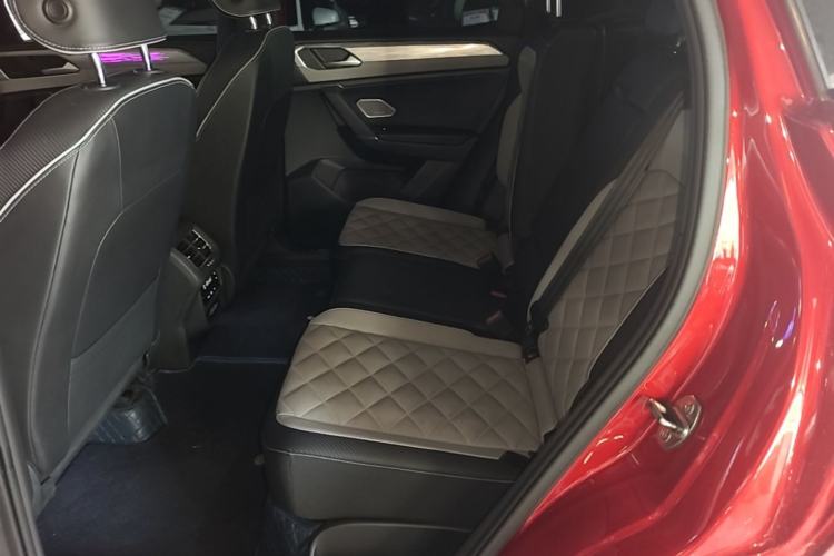 Used Volkswagen Tayron X 2023 380TSI Four-Wheel Drive Flagship Smart Edition Left Rear Seat