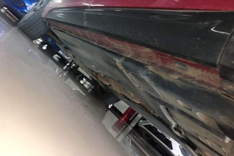 Used Volkswagen Tayron X 2023 380TSI Four-Wheel Drive Flagship Smart Edition Left Side Sill