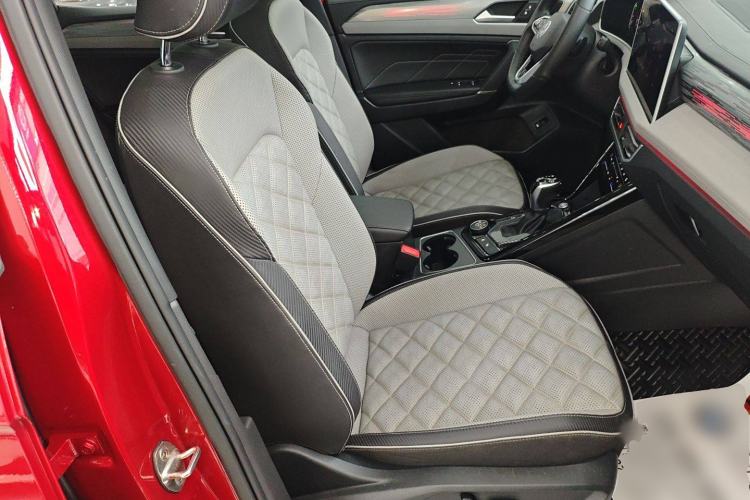 Used Volkswagen Tayron X 2023 380TSI Four-Wheel Drive Flagship Smart Edition Right Front Seat