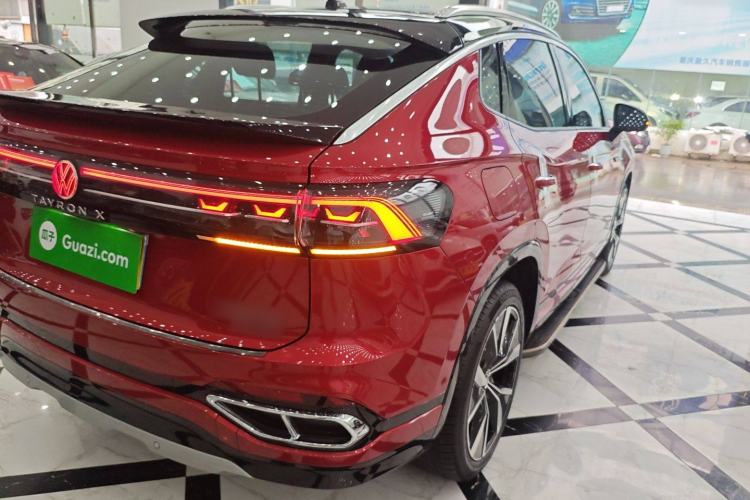 Used Volkswagen Tayron X 2023 380TSI Four-Wheel Drive Flagship Smart Edition Right Rear Taillight