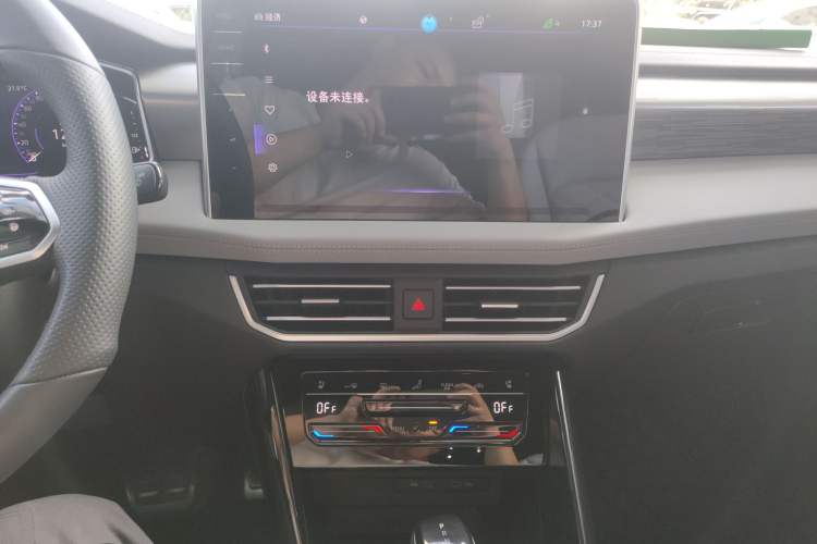 Used Volkswagen Tayron X 2023 330TSI Two-Wheel-Drive Flagship Smart Edition Audio And AC Panel