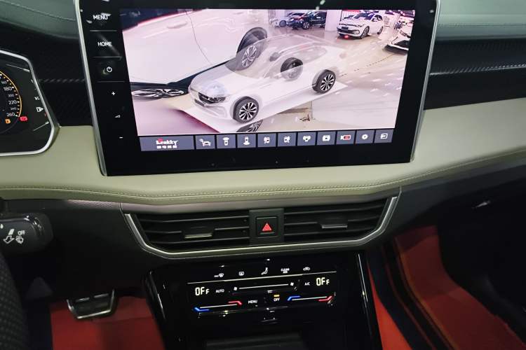 Used Volkswagen Tayron X 2023 330TSI Two-Wheel-Drive Prestige High-Energy Version Audio And AC Panel