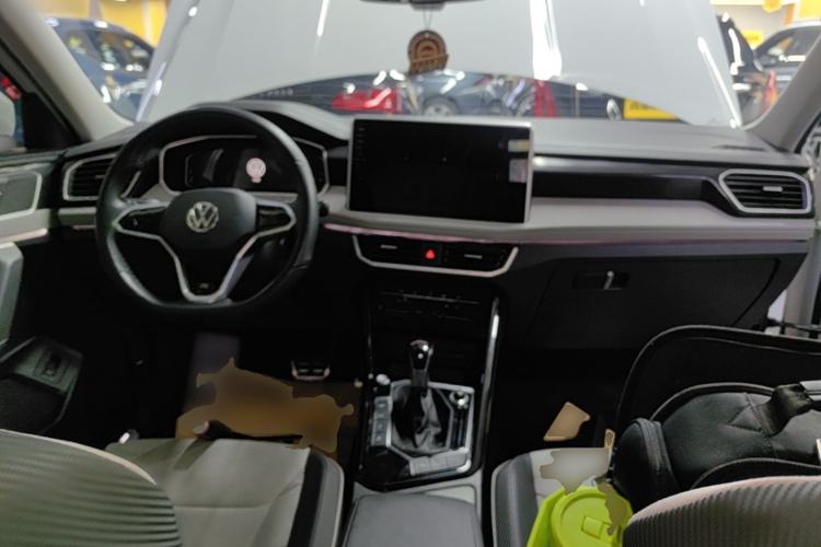 Used Volkswagen Tayron X 2023 330TSI Two-Wheel-Drive Prestige High-Energy Version Center Console