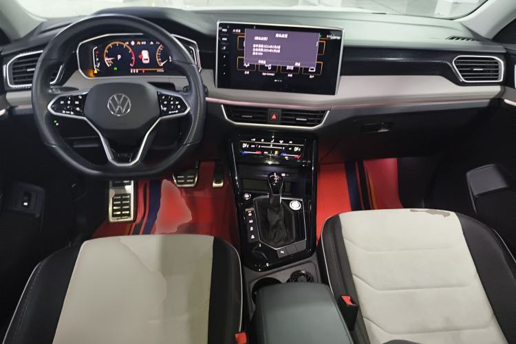 Used Volkswagen Tayron X 2023 330TSI Two-Wheel-Drive Prestige High-Energy Version Center Console