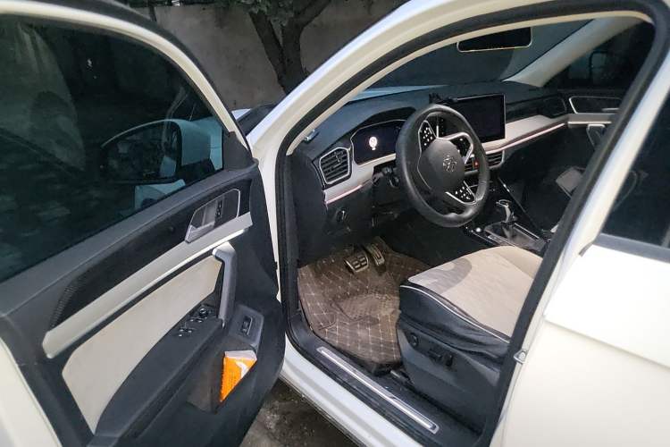 Used Volkswagen Tayron X 2023 330TSI Two-Wheel-Drive Prestige High-Energy Version Driver Seat