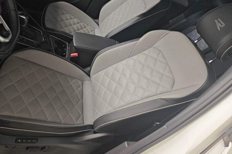 Used Volkswagen Tayron X 2023 330TSI Two-Wheel-Drive Flagship Smart Edition Driver Seat