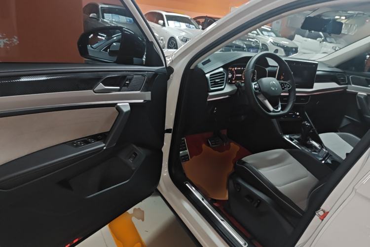 Used Volkswagen Tayron X 2023 330TSI Two-Wheel-Drive Prestige High-Energy Version Driver Seat