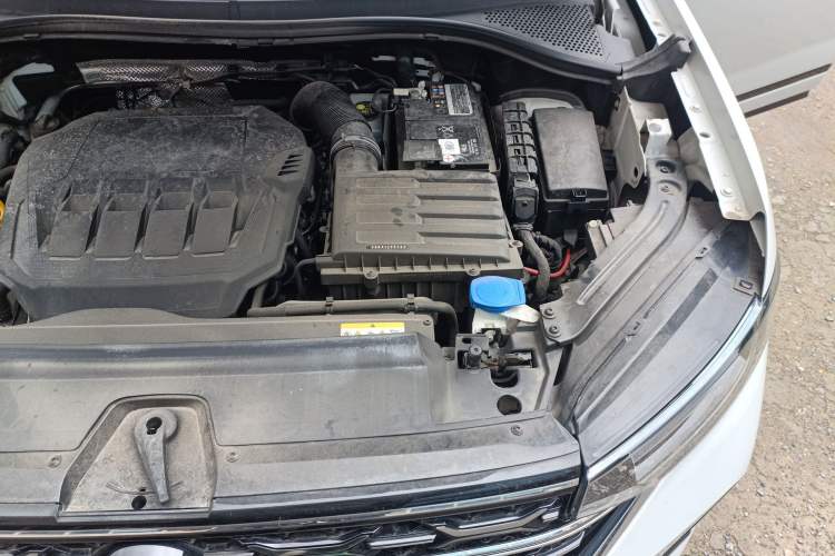 Used Volkswagen Tayron X 2023 380TSI Four-Wheel Drive Flagship Smart Edition Engine Bay Left