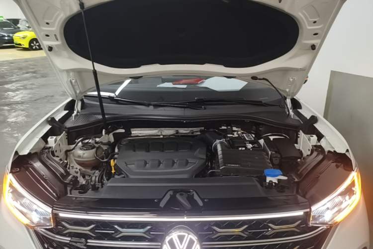 Used Volkswagen Tayron X 2023 Revised 380TSI Four-Wheel Drive Flagship Smart Edition Engine Bay