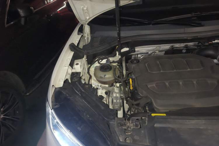 Used Volkswagen Tayron X 2023 330TSI Two-Wheel-Drive Flagship Smart Edition Engine Bay Right