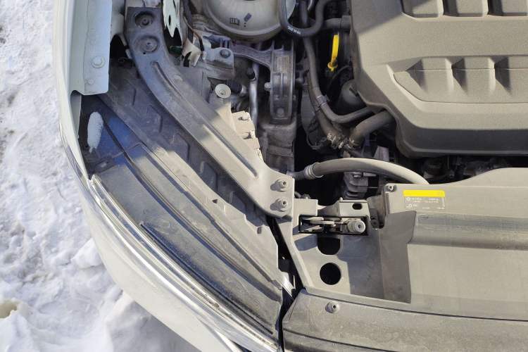 Used Volkswagen Tayron X 2023 330TSI Two-Wheel-Drive Prestige High-Energy Version Engine Bay Right