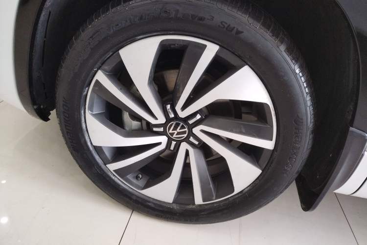 Used Volkswagen Tayron X 2023 330TSI Two-Wheel-Drive Prestige High-Energy Version Exterior 4