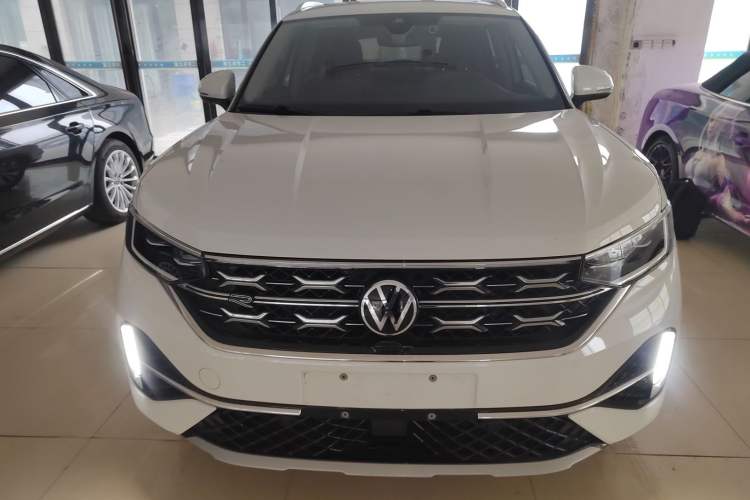 Used Volkswagen Tayron X 2023 330TSI Two-Wheel-Drive Prestige High-Energy Version Front
