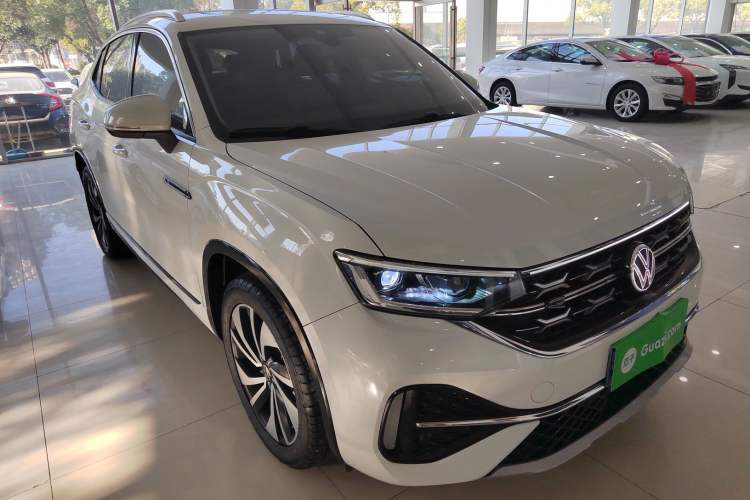 Used Volkswagen Tayron X 2023 330TSI Two-Wheel-Drive Prestige High-Energy Version Front Right 45 Deg