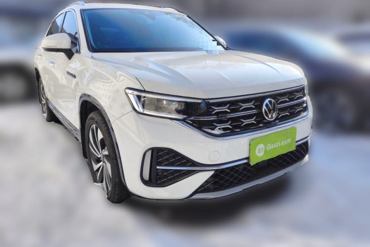 Used Volkswagen Tayron X 2023 330TSI Two-Wheel-Drive Prestige High-Energy Version Front Right 45 Deg