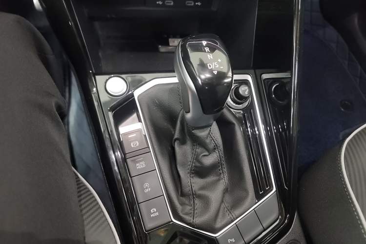 Used Volkswagen Tayron X 2023 330TSI Two-Wheel-Drive Prestige High-Energy Version Gear Lever