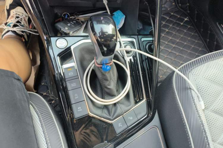 Used Volkswagen Tayron X 2023 330TSI Two-Wheel-Drive Flagship Smart Edition Gear Lever