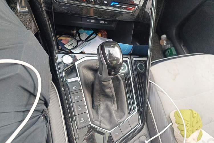 Used Volkswagen Tayron X 2023 330TSI Two-Wheel-Drive Prestige High-Energy Version Gear Lever