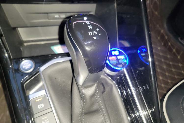 Used Volkswagen Tayron X 2023 330TSI Two-Wheel-Drive Prestige High-Energy Version Gear Lever