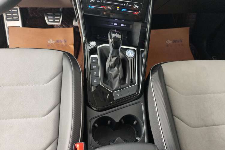 Used Volkswagen Tayron X 2023 330TSI Two-Wheel-Drive Prestige High-Energy Version Gear Lever