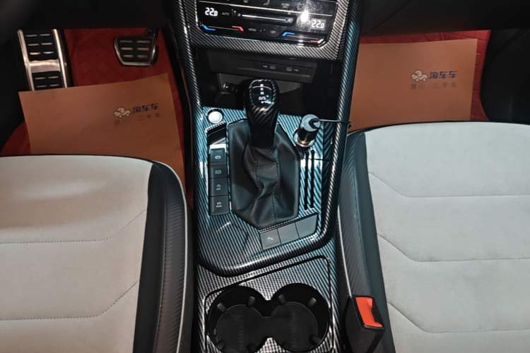 Used Volkswagen Tayron X 2023 330TSI Two-Wheel-Drive Prestige High-Energy Version Gear Lever