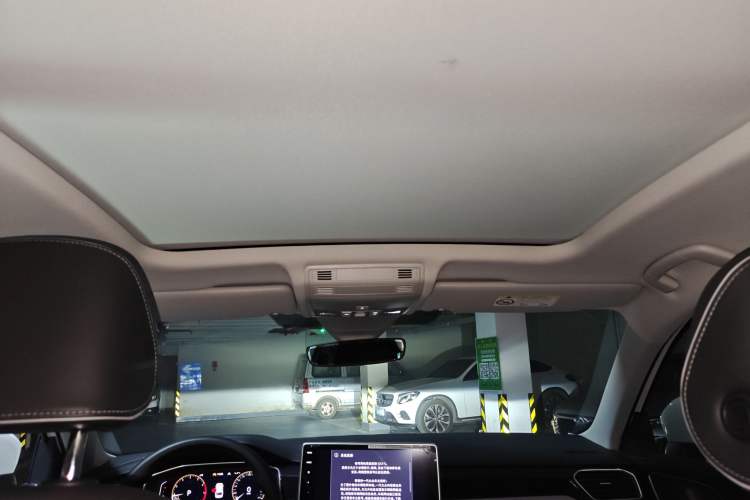 Used Volkswagen Tayron X 2023 330TSI Two-Wheel-Drive Prestige High-Energy Version Headliner