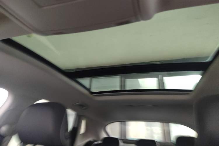 Used Volkswagen Tayron X 2023 330TSI Two-Wheel-Drive Prestige High-Energy Version Headliner