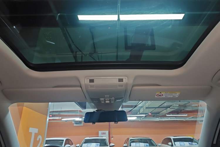 Used Volkswagen Tayron X 2023 330TSI Two-Wheel-Drive Prestige High-Energy Version Headliner