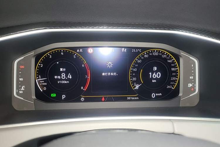 Used Volkswagen Tayron X 2023 330TSI Two-Wheel-Drive Prestige High-Energy Version Instrument Cluster