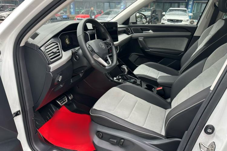 Used Volkswagen Tayron X 2023 330TSI Two-Wheel-Drive Prestige High-Energy Version Interior 2