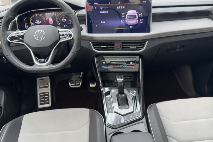 Used Volkswagen Tayron X 2023 330TSI Two-Wheel-Drive Prestige High-Energy Version Interior 3