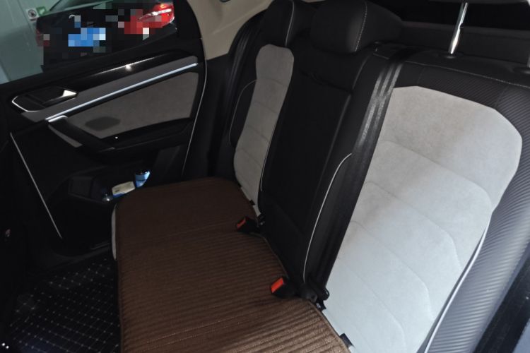 Used Volkswagen Tayron X 2023 330TSI Two-Wheel-Drive Prestige High-Energy Version Interior 4
