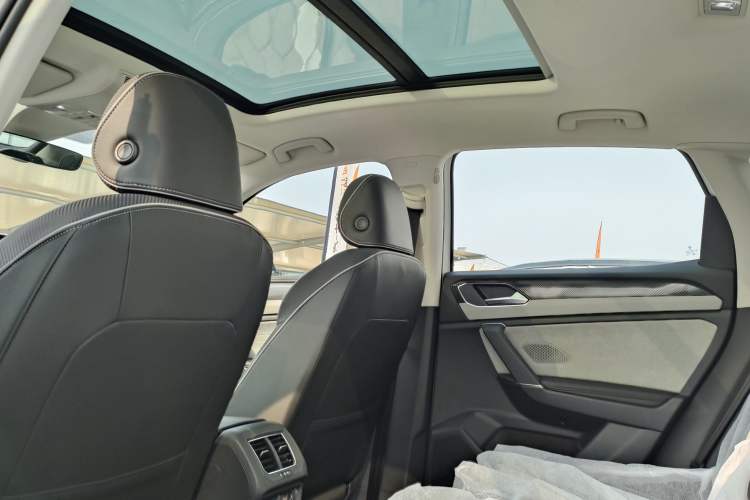 Used Volkswagen Tayron X 2023 330TSI Two-Wheel-Drive Prestige High-Energy Version Interior 7