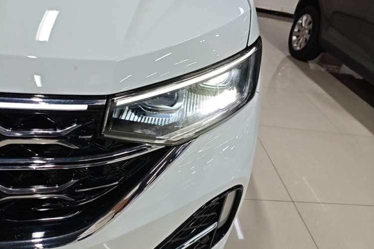 Used Volkswagen Tayron X 2023 330TSI Two-Wheel-Drive Prestige High-Energy Version Left Front Headlight