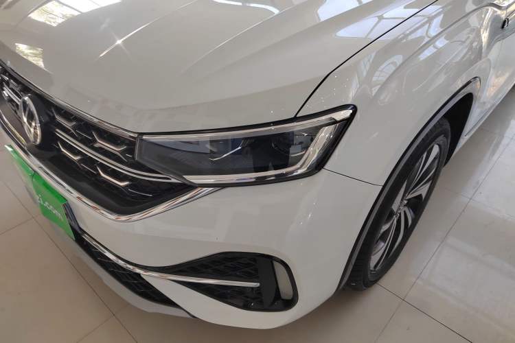 Used Volkswagen Tayron X 2023 330TSI Two-Wheel-Drive Prestige High-Energy Version Left Front Headlight